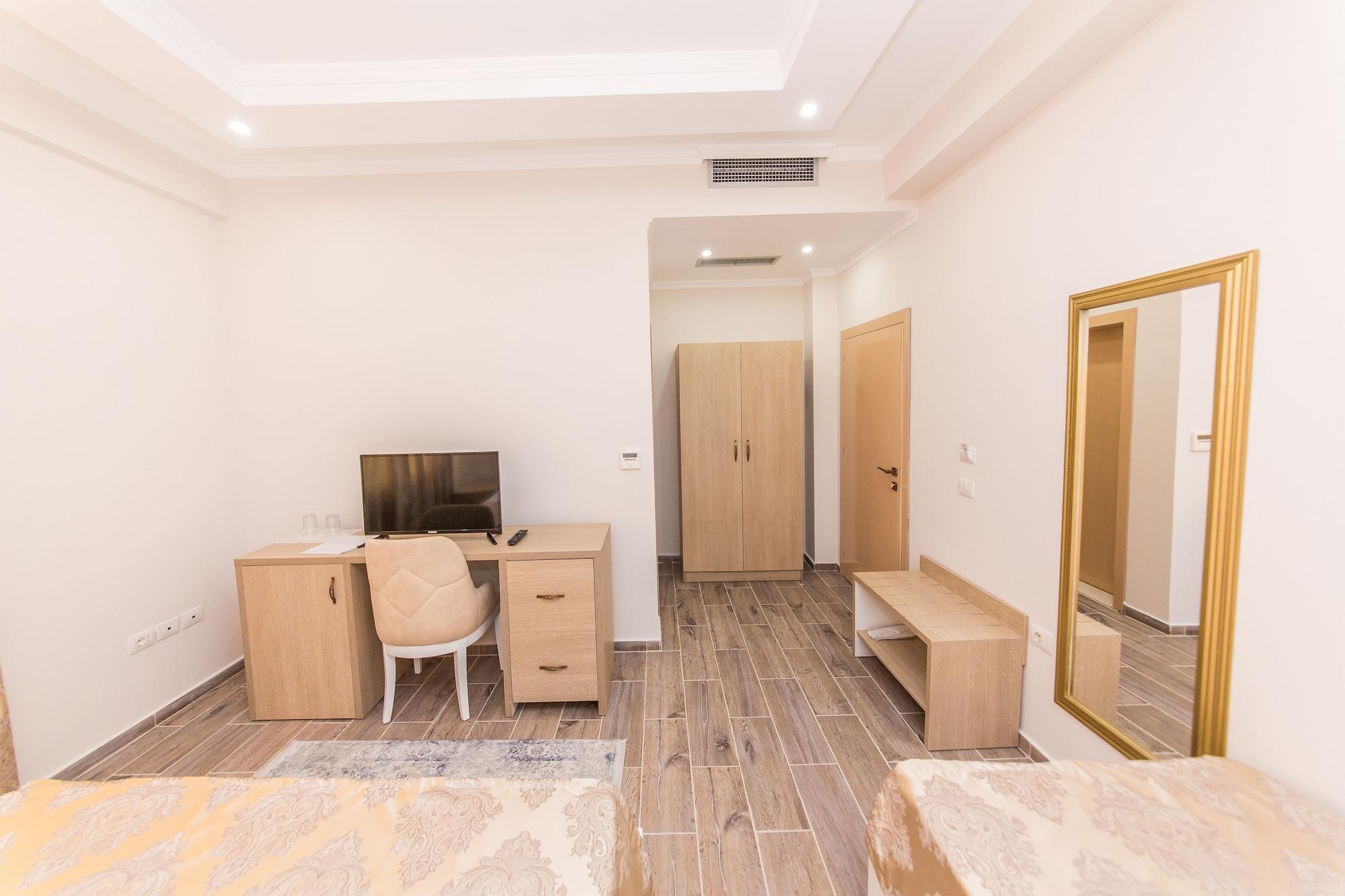Hotel Belagrita Berat Kültér fotó